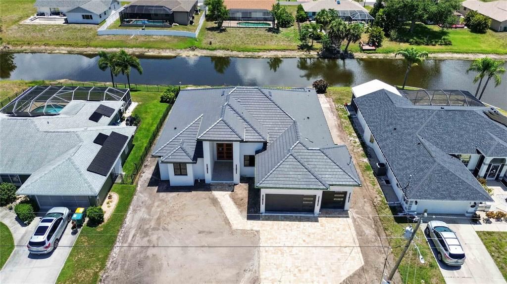 For Sale: $689,900 (4 beds, 3 baths, 2648 Square Feet)