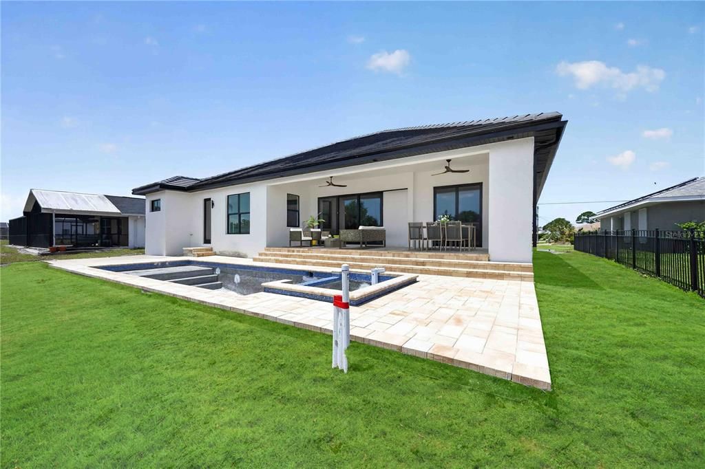 For Sale: $689,900 (4 beds, 3 baths, 2648 Square Feet)