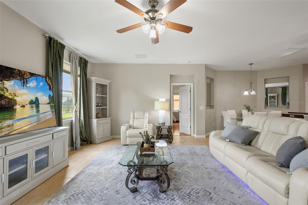 For Sale: $674,900 (5 beds, 4 baths, 3680 Square Feet)