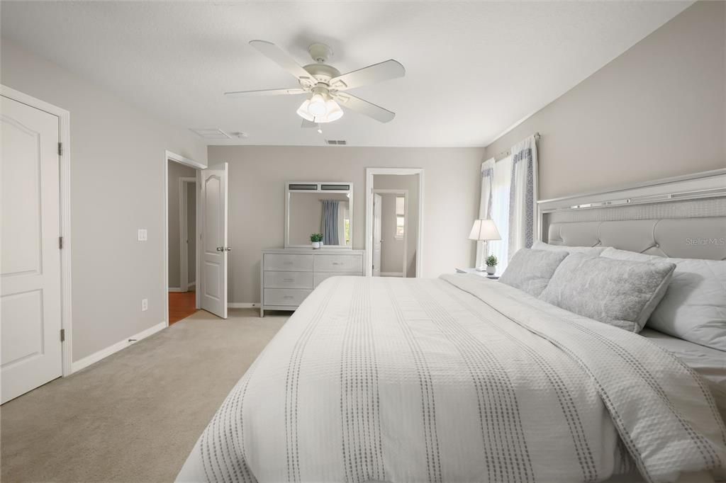 For Sale: $674,900 (5 beds, 4 baths, 3680 Square Feet)