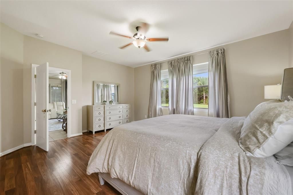 For Sale: $674,900 (5 beds, 4 baths, 3680 Square Feet)