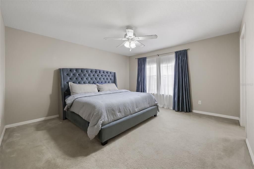 For Sale: $674,900 (5 beds, 4 baths, 3680 Square Feet)