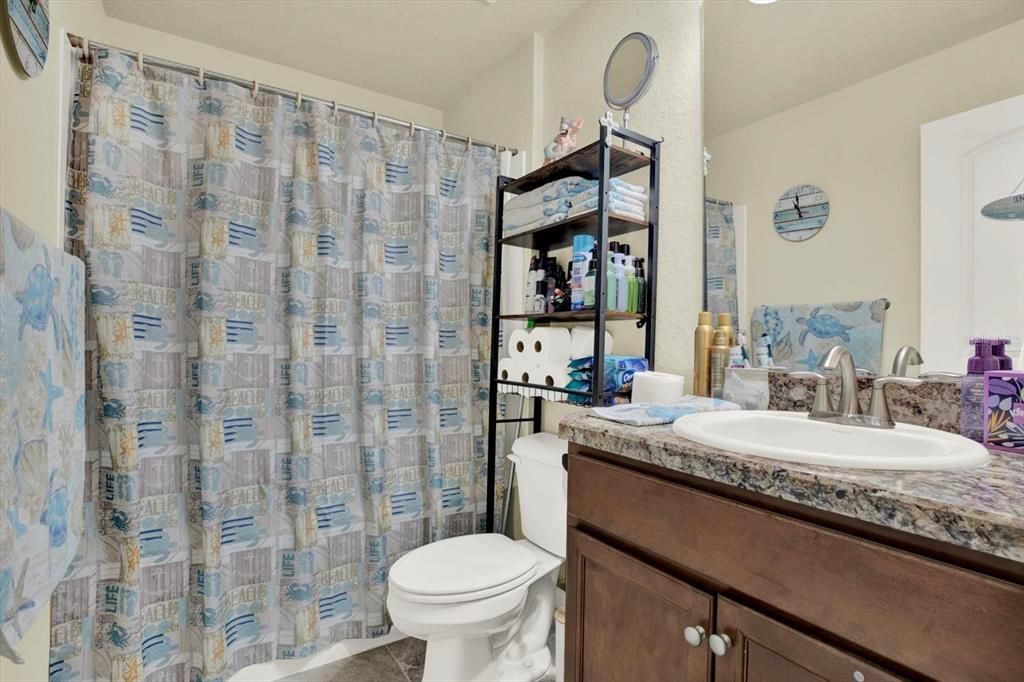 На продажу: $409,999 (4 спален, 3 ванн, 2341 Квадратных фут)