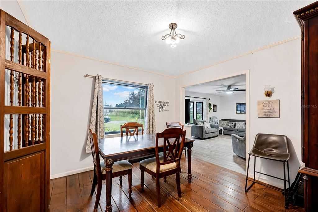 En Venta: $259,000 (3 camas, 2 baños, 1580 Pies cuadrados)