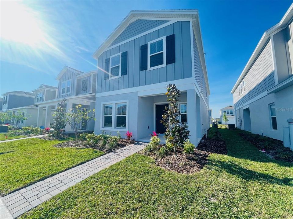 For Rent: $2,995 (4 beds, 2 baths, 2071 Square Feet)