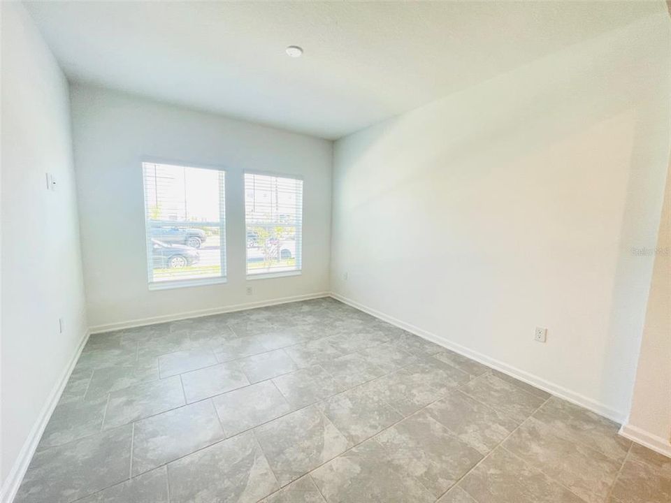 For Rent: $2,995 (4 beds, 2 baths, 2071 Square Feet)