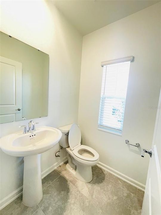 For Rent: $2,995 (4 beds, 2 baths, 2071 Square Feet)