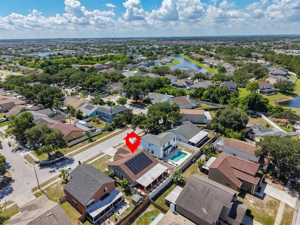 En Venta: $359,000 (4 camas, 2 baños, 1606 Pies cuadrados)