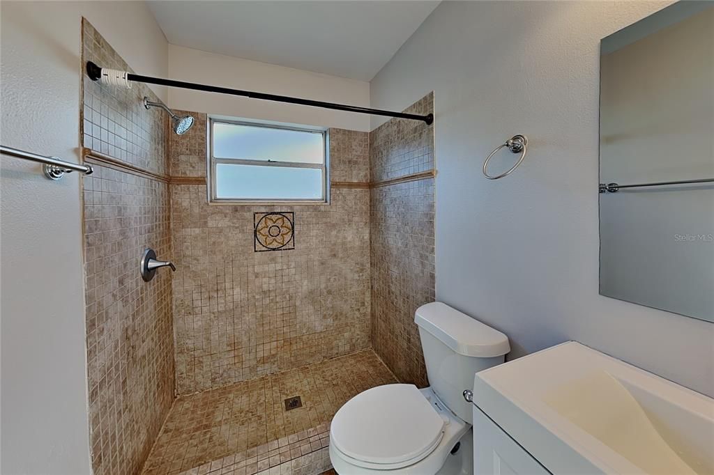 En Renta: $2,299 (3 camas, 2 baños, 1358 Pies cuadrados)