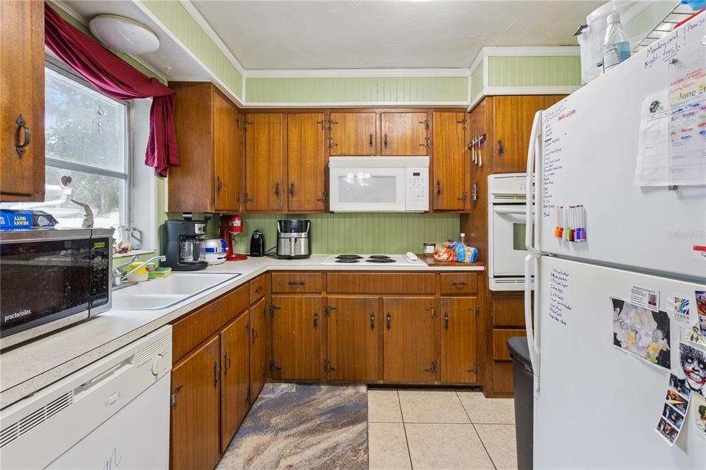 На продажу: $245,000 (3 спален, 2 ванн, 1465 Квадратных фут)