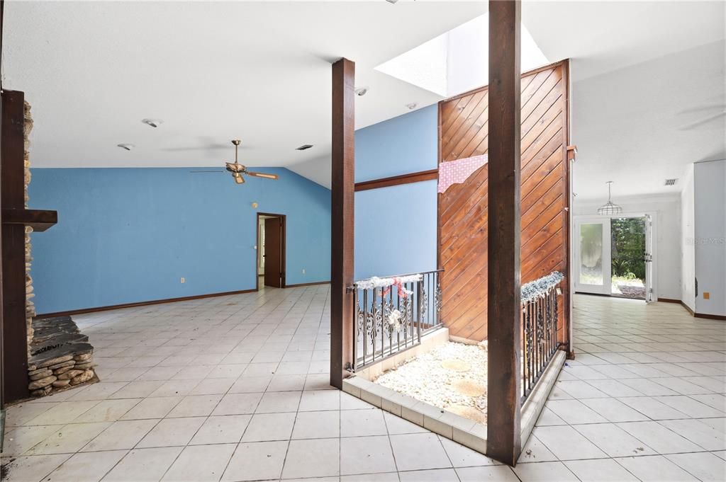 На продажу: $899,000 (3 спален, 2 ванн, 1728 Квадратных фут)