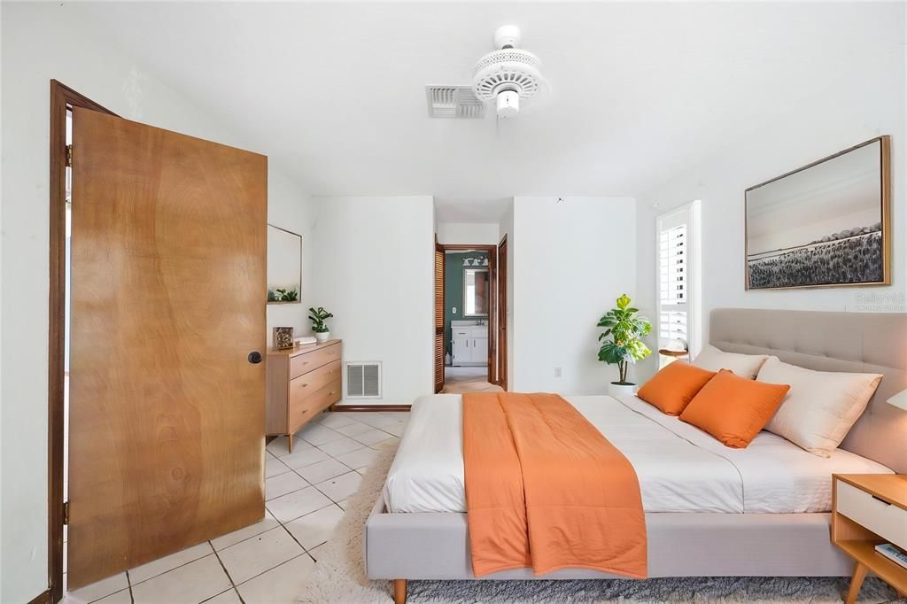 На продажу: $899,000 (3 спален, 2 ванн, 1728 Квадратных фут)