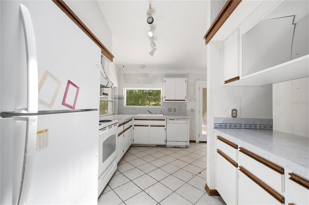 На продажу: $899,000 (3 спален, 2 ванн, 1728 Квадратных фут)