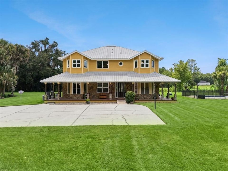 En Venta: $1,300,000 (4 camas, 3 baños, 3555 Pies cuadrados)