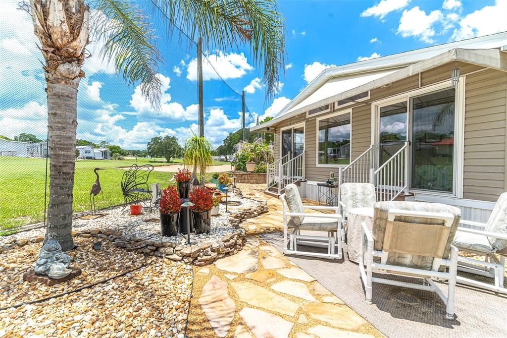 For Sale: $229,990 (2 beds, 2 baths, 1220 Square Feet)