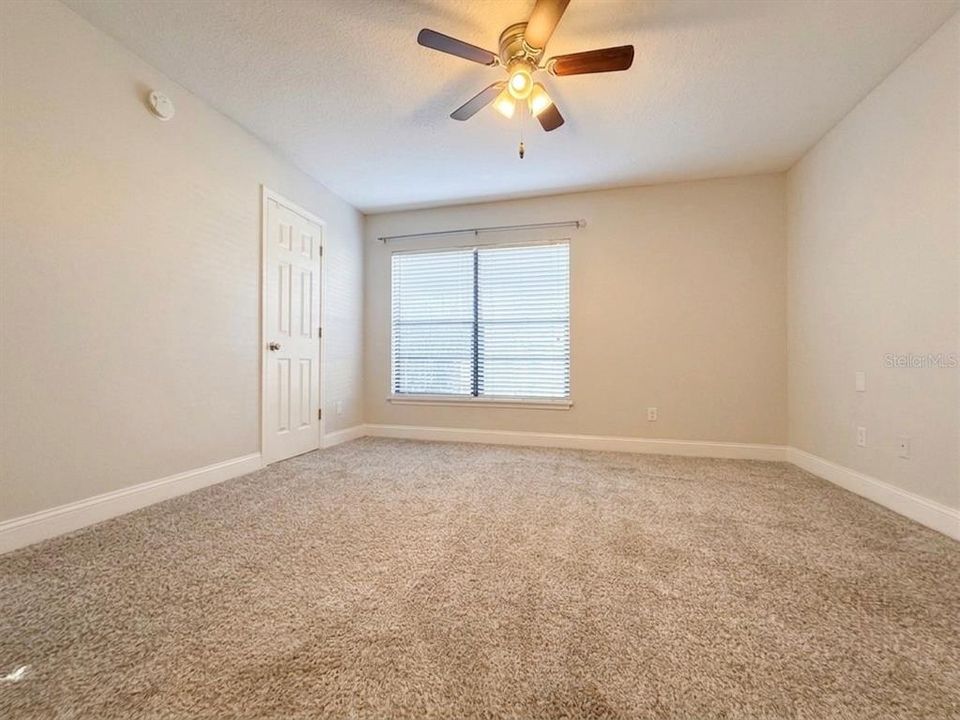 For Rent: $2,450 (2 beds, 2 baths, 1140 Square Feet)