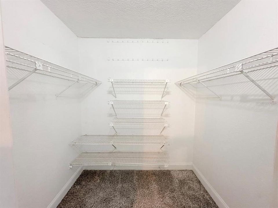 For Rent: $2,450 (2 beds, 2 baths, 1140 Square Feet)