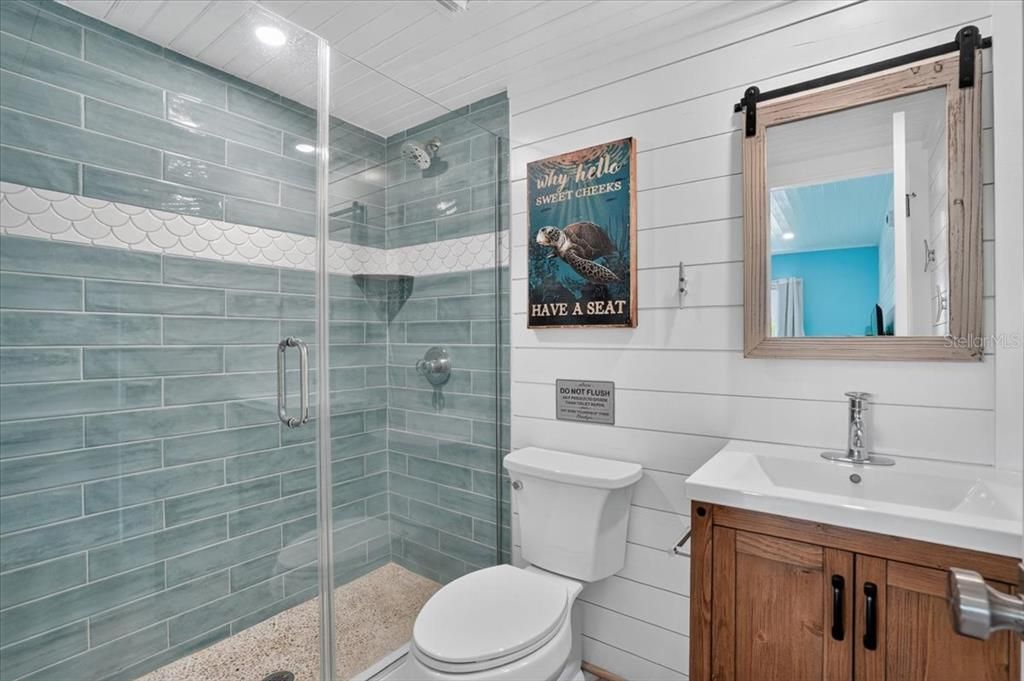 Под контрактом: $679,900 (2 спален, 2 ванн, 1050 Квадратных фут)