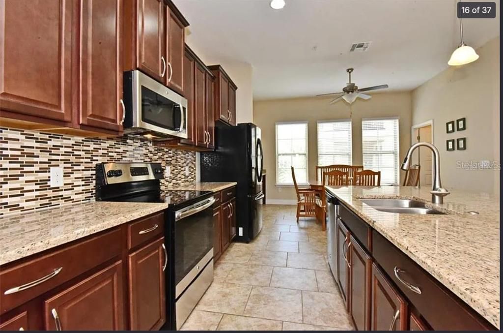 В аренду: $2,700 (3 спален, 3 ванн, 2191 Квадратных фут)