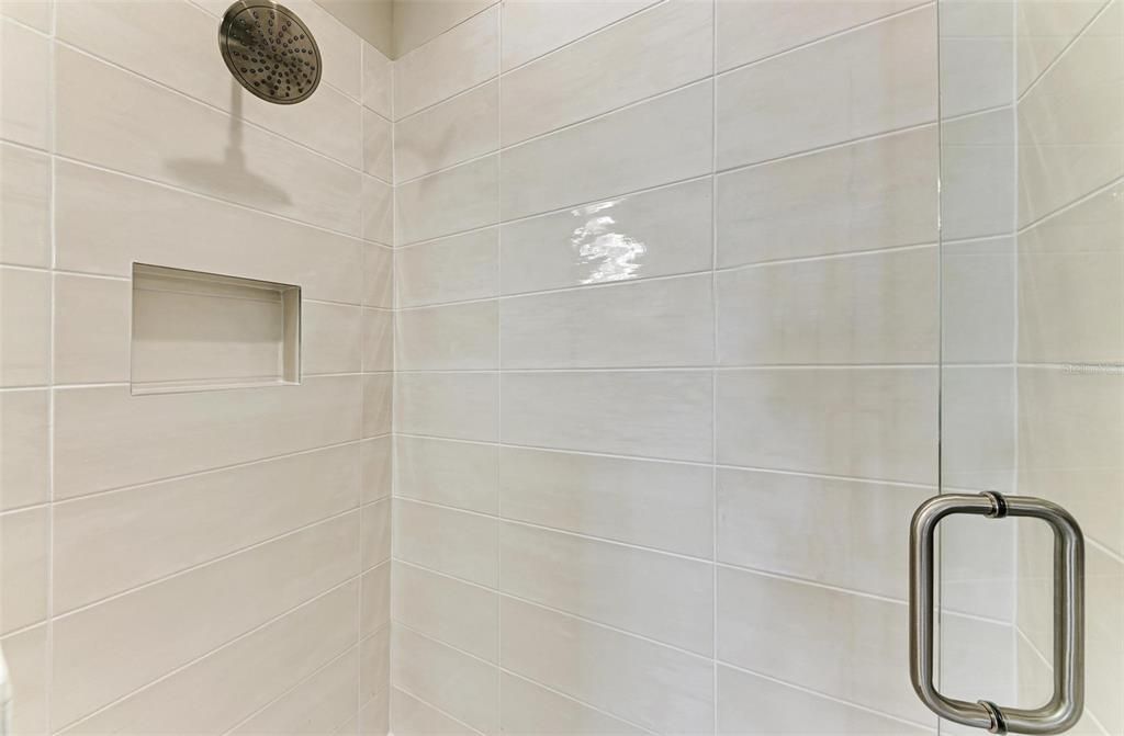 На продажу: $424,990 (2 спален, 2 ванн, 1579 Квадратных фут)