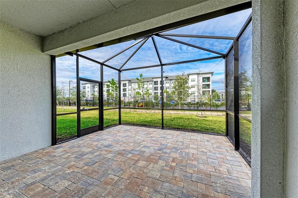 На продажу: $424,990 (2 спален, 2 ванн, 1579 Квадратных фут)