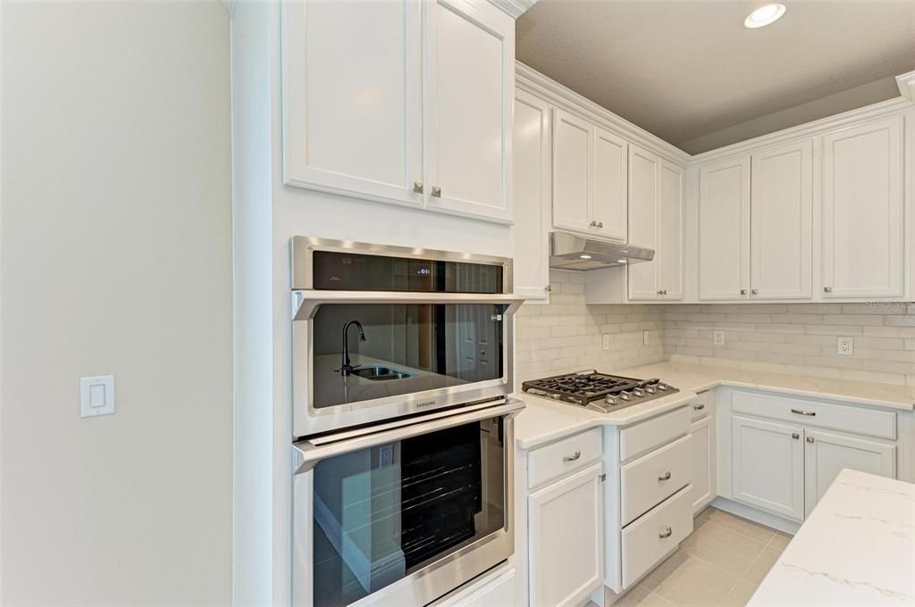 На продажу: $424,990 (2 спален, 2 ванн, 1579 Квадратных фут)