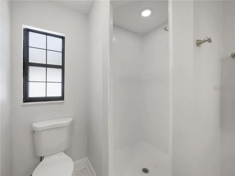 В аренду: $2,900 (3 спален, 2 ванн, 1673 Квадратных фут)