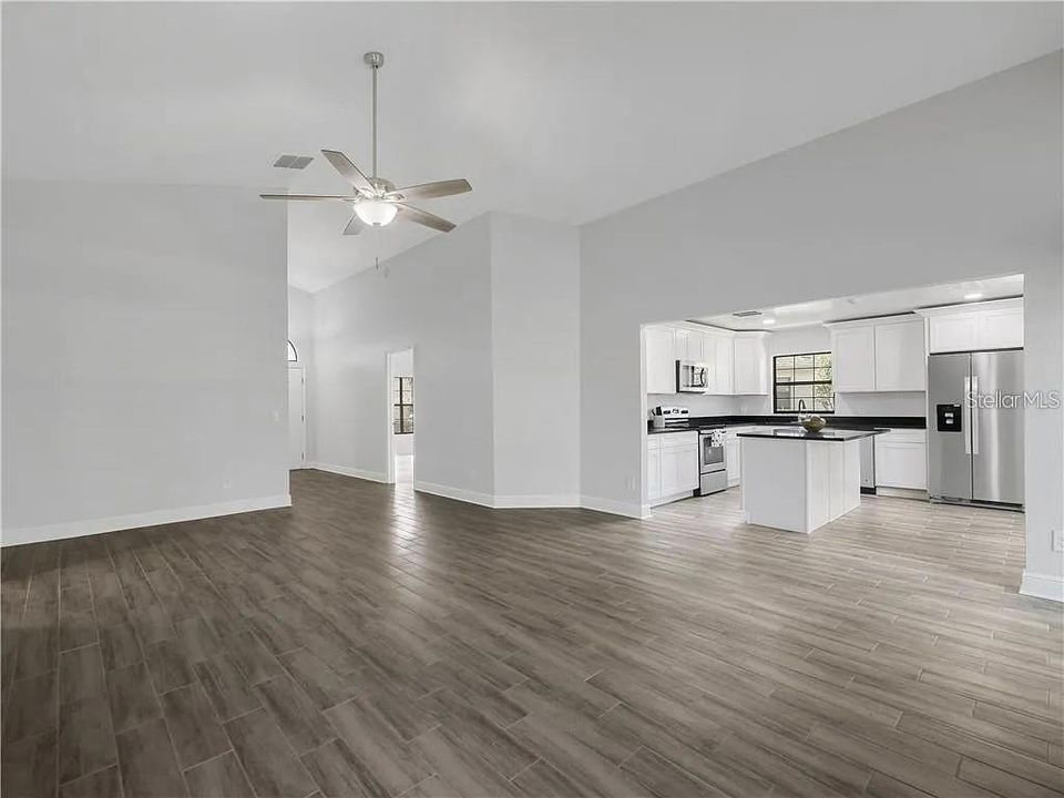 В аренду: $2,900 (3 спален, 2 ванн, 1673 Квадратных фут)