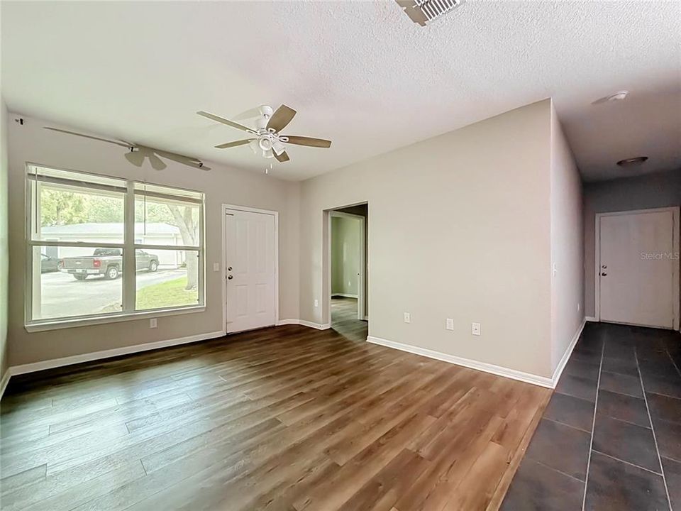 For Sale: $189,000 (2 beds, 2 baths, 1152 Square Feet)