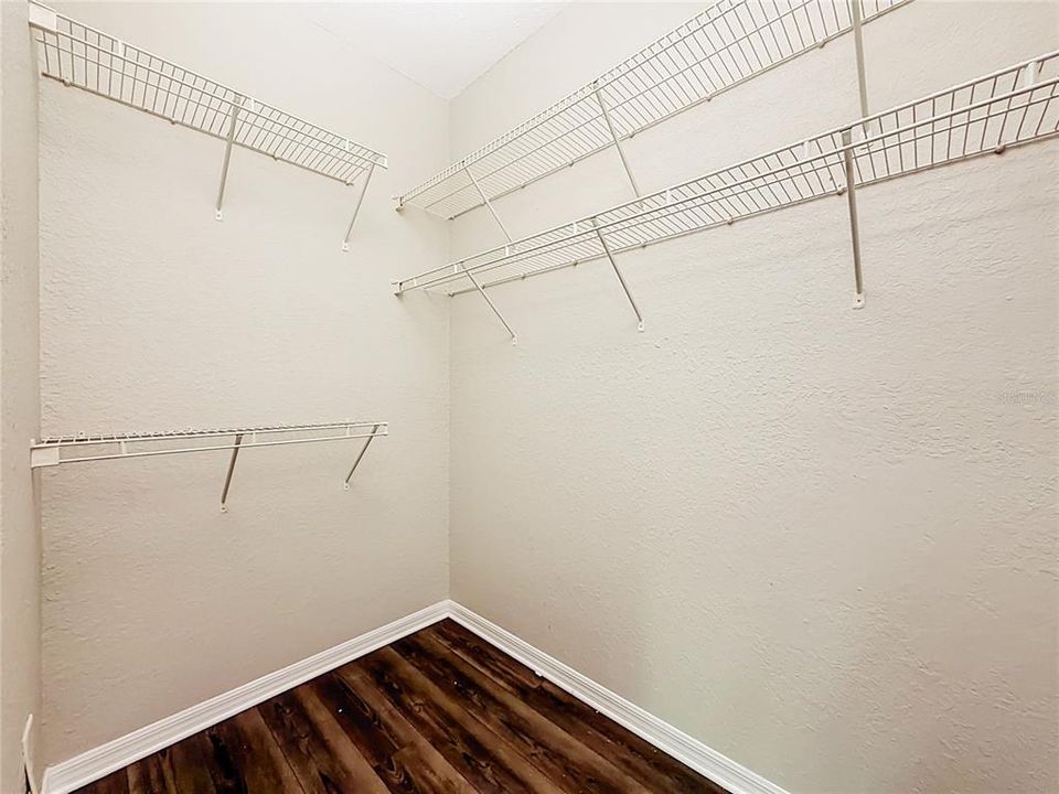 For Sale: $189,000 (2 beds, 2 baths, 1152 Square Feet)