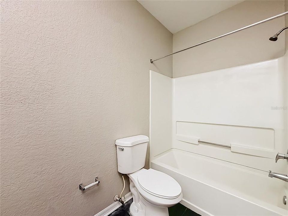 For Sale: $189,000 (2 beds, 2 baths, 1152 Square Feet)