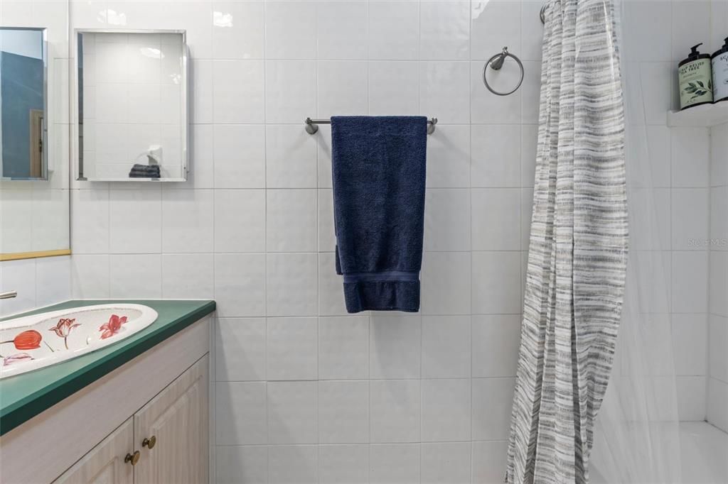 En Venta: $949,900 (3 camas, 3 baños, 3017 Pies cuadrados)