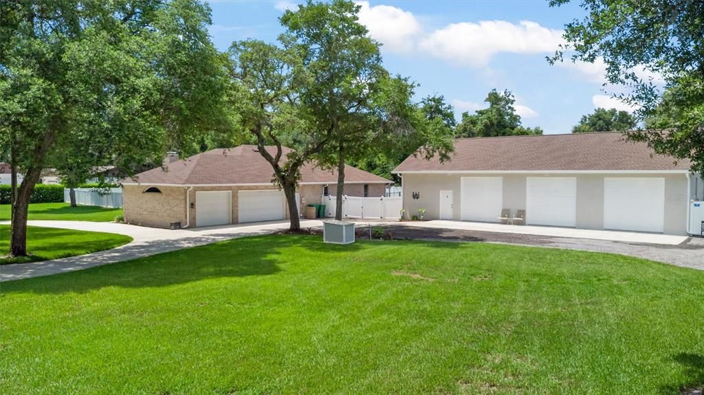 En Venta: $949,900 (3 camas, 3 baños, 3017 Pies cuadrados)