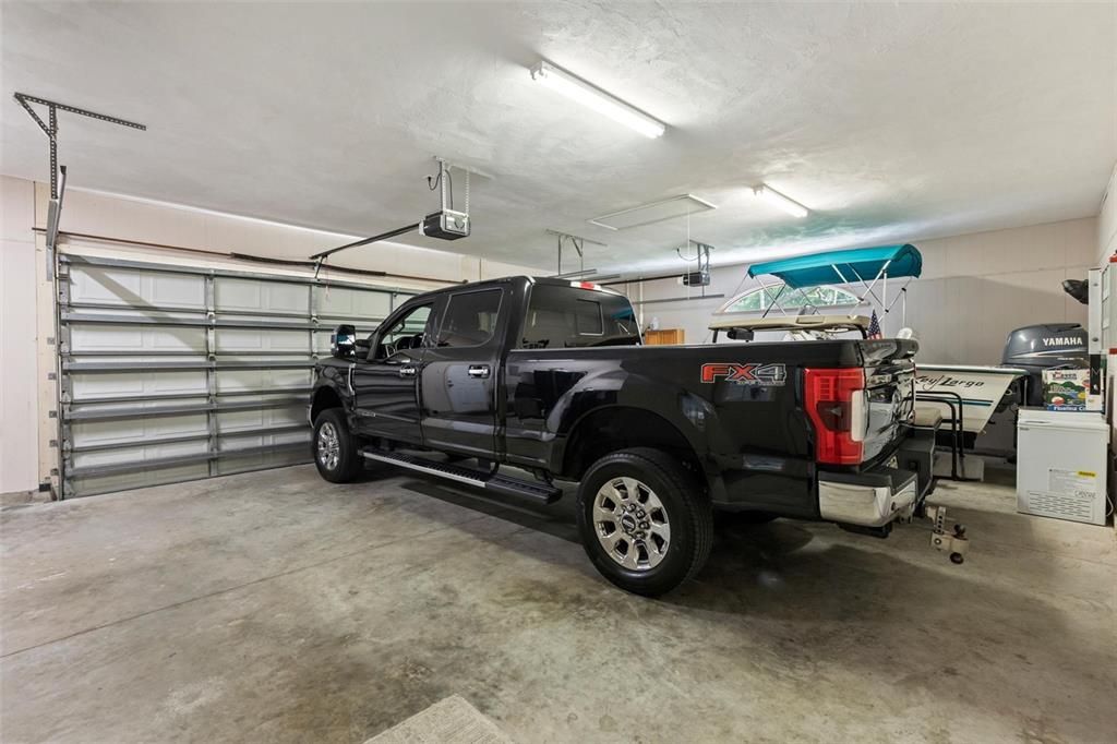 En Venta: $949,900 (3 camas, 3 baños, 3017 Pies cuadrados)