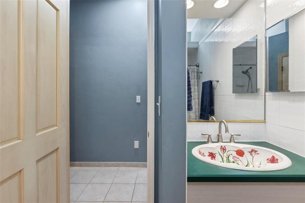 En Venta: $949,900 (3 camas, 3 baños, 3017 Pies cuadrados)