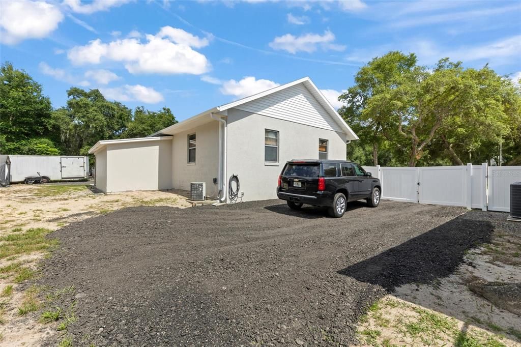 En Venta: $949,900 (3 camas, 3 baños, 3017 Pies cuadrados)