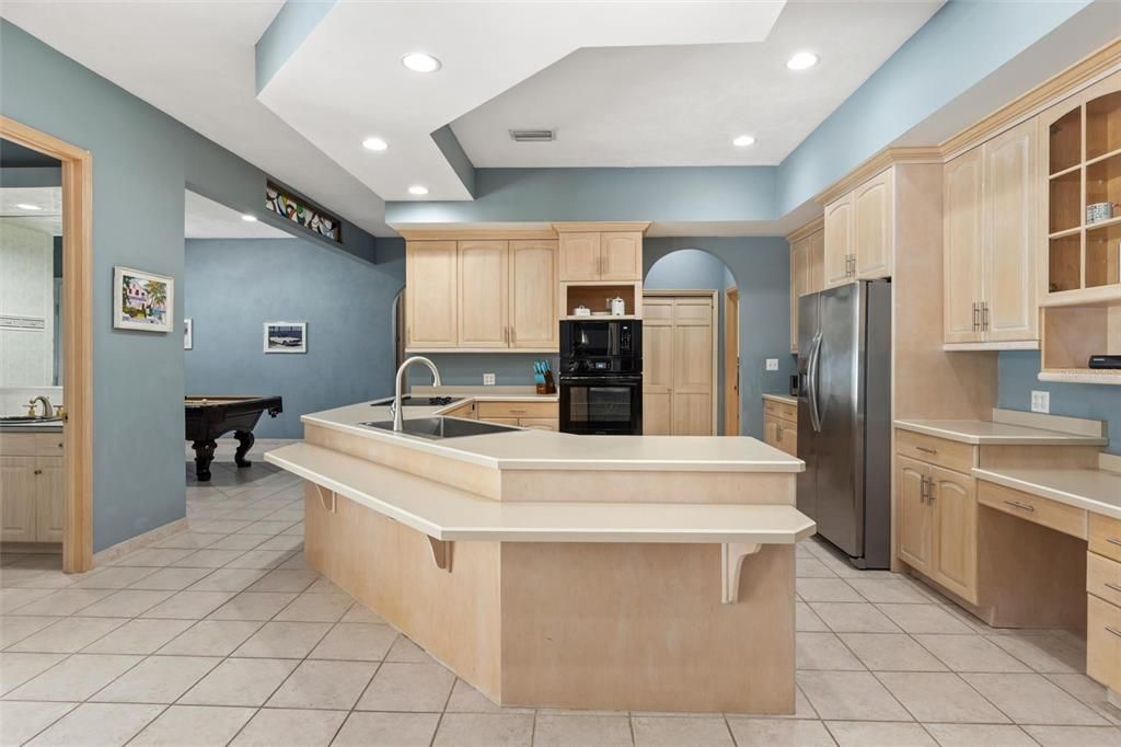 En Venta: $949,900 (3 camas, 3 baños, 3017 Pies cuadrados)