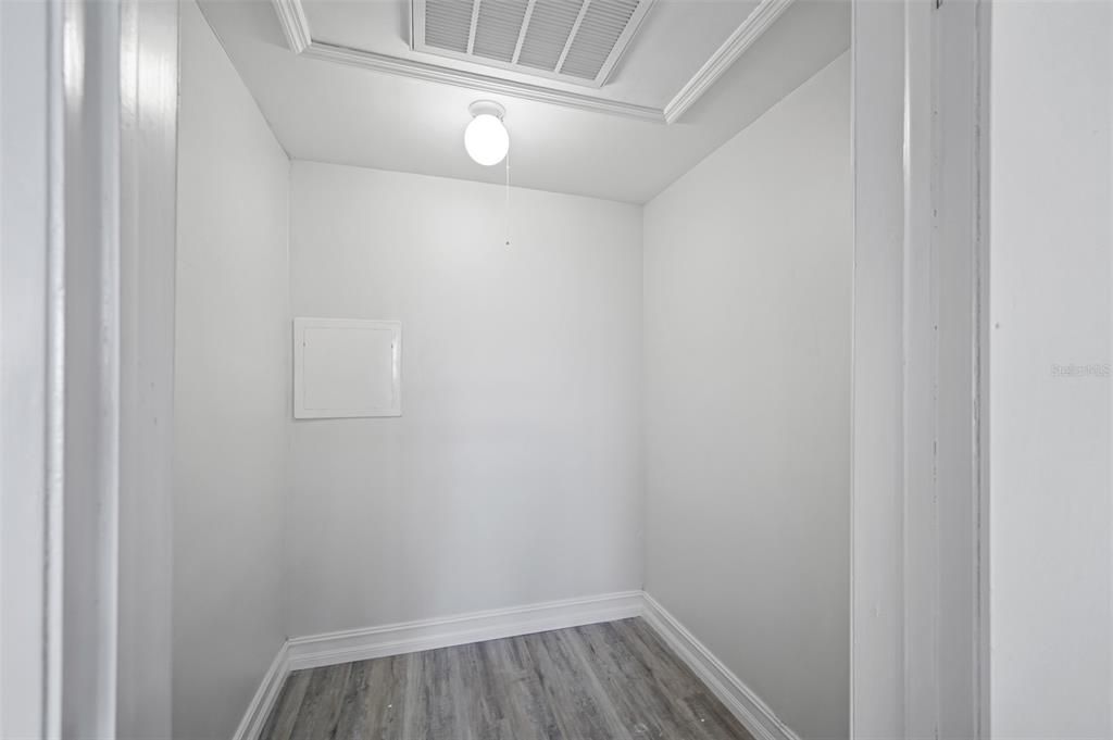 En Venta: $449,000 (2 camas, 2 baños, 2670 Pies cuadrados)