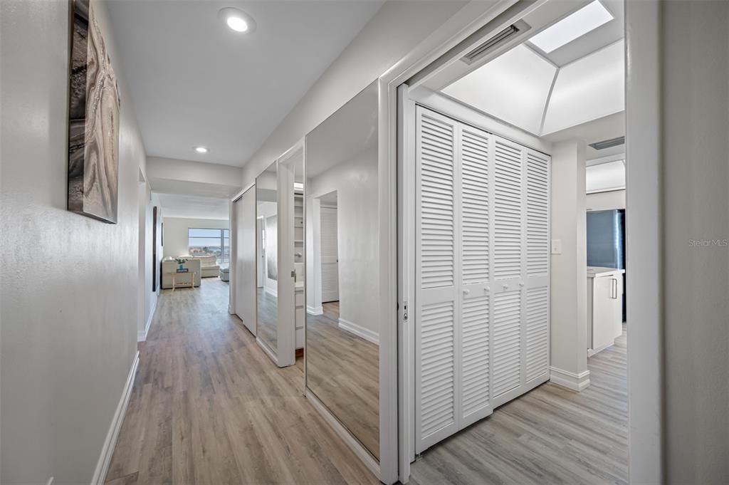 En Venta: $449,000 (2 camas, 2 baños, 2670 Pies cuadrados)