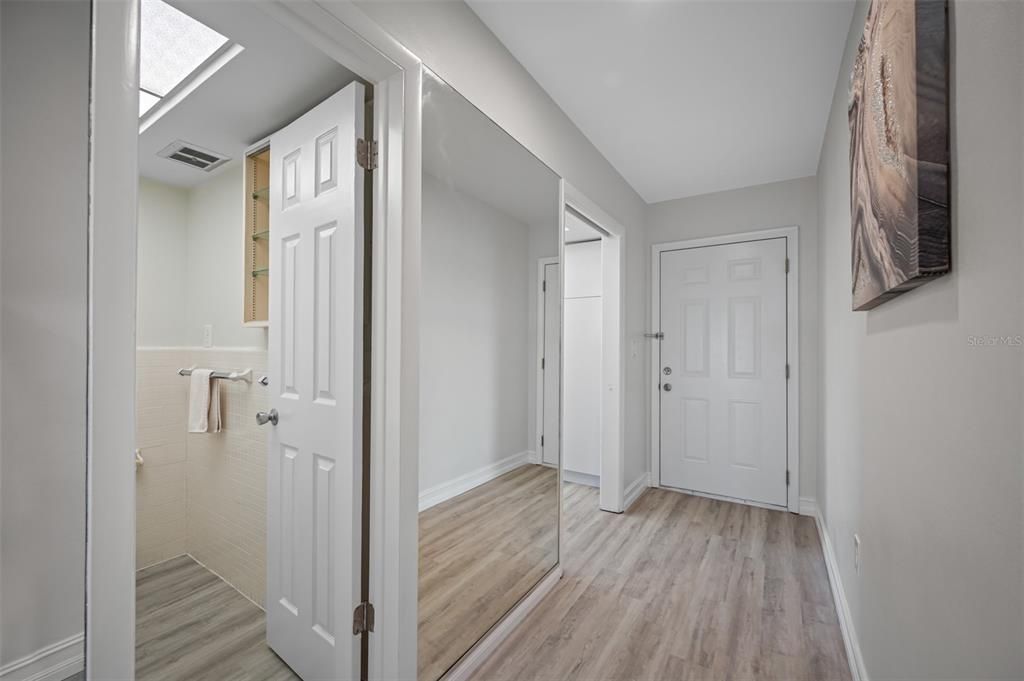 En Venta: $449,000 (2 camas, 2 baños, 2670 Pies cuadrados)