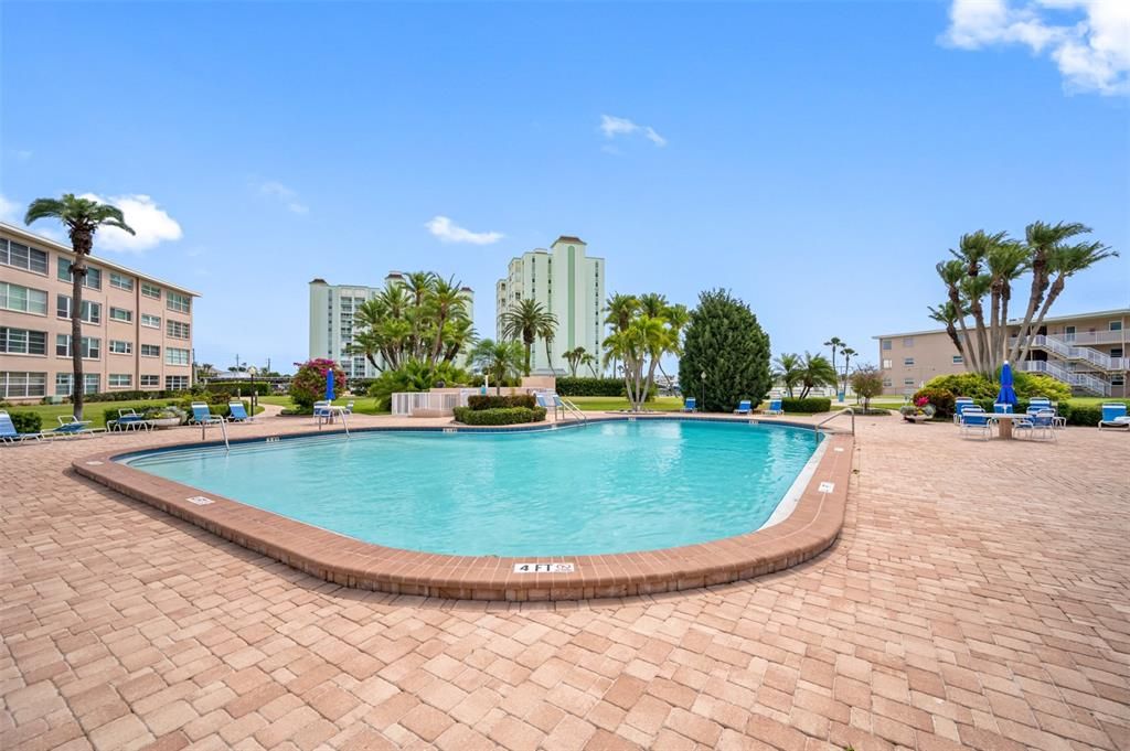 En Venta: $449,000 (2 camas, 2 baños, 2670 Pies cuadrados)