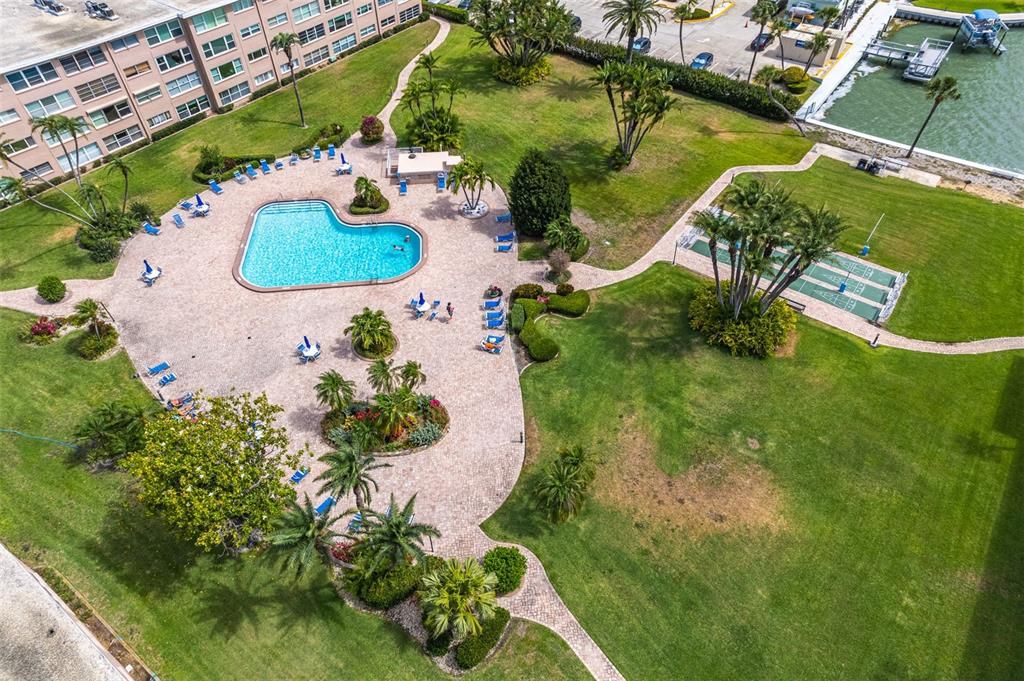 En Venta: $449,000 (2 camas, 2 baños, 2670 Pies cuadrados)