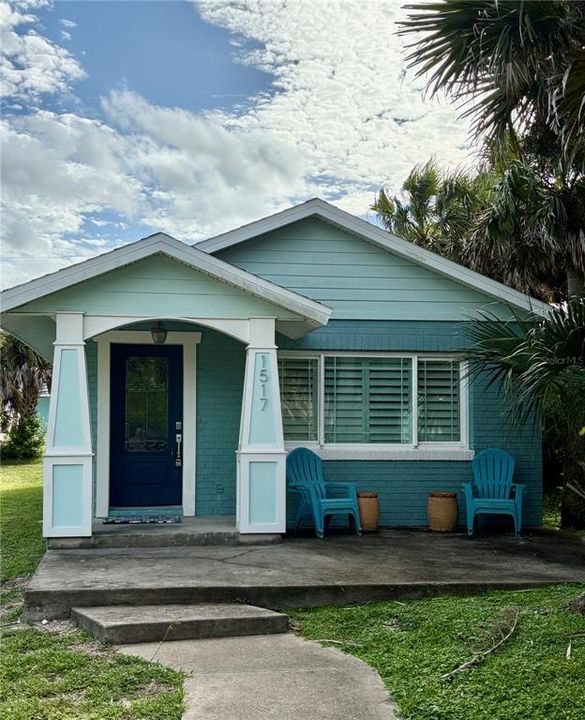 For Rent: $2,295 (2 beds, 2 baths, 915 Square Feet)