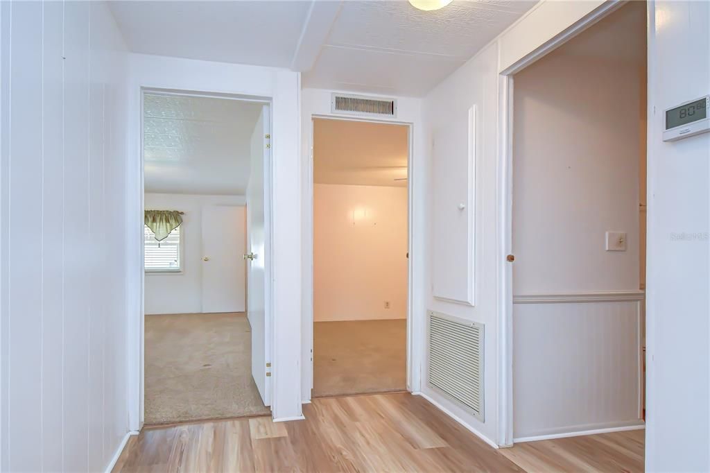 На продажу: $149,900 (2 спален, 2 ванн, 1152 Квадратных фут)
