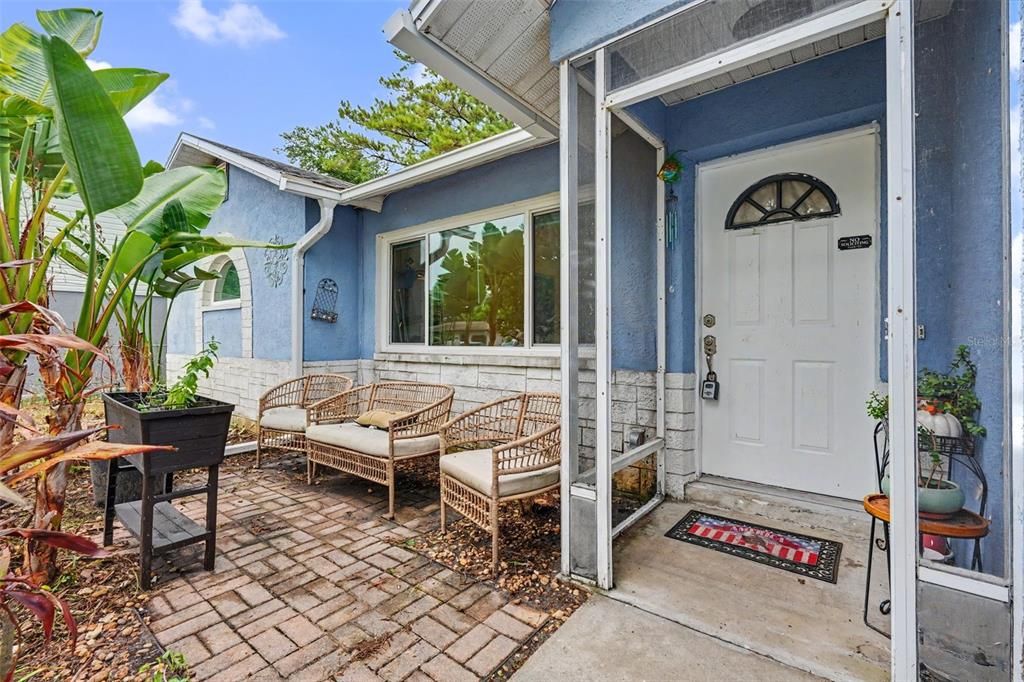 For Sale: $275,000 (2 beds, 2 baths, 1614 Square Feet)