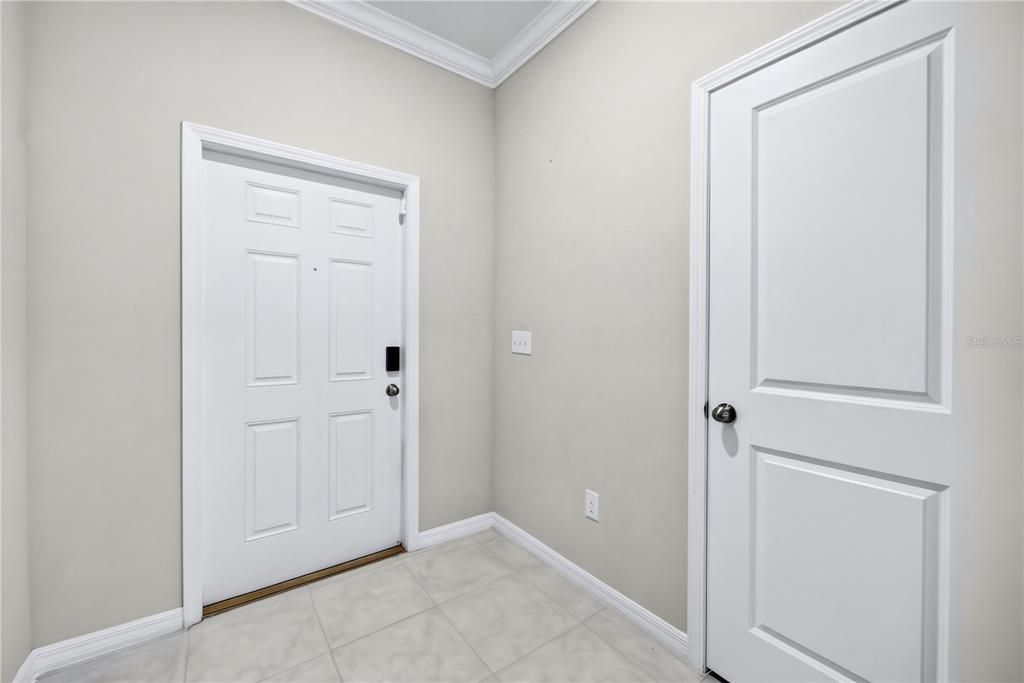 For Sale: $280,000 (3 beds, 2 baths, 1670 Square Feet)