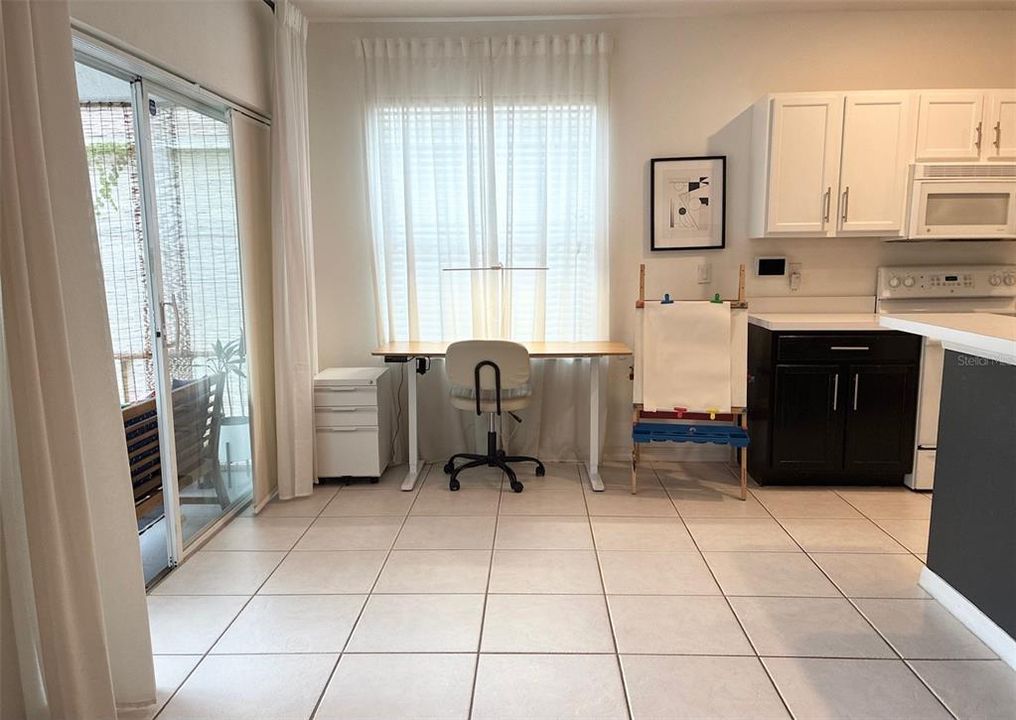 На продажу: $325,000 (3 спален, 2 ванн, 1796 Квадратных фут)