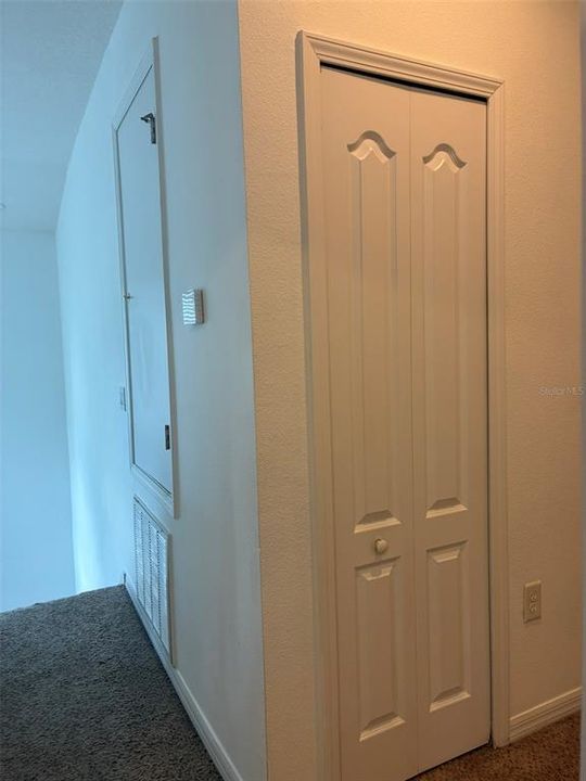 На продажу: $325,000 (3 спален, 2 ванн, 1796 Квадратных фут)