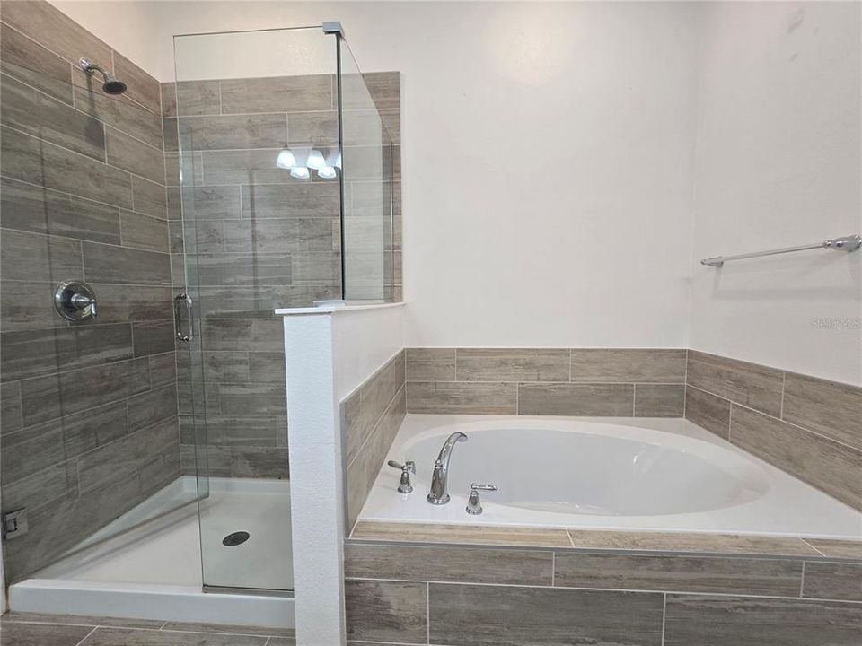 En Renta: $2,350 (3 camas, 2 baños, 1839 Pies cuadrados)