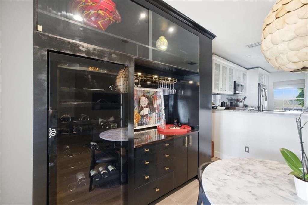 For Sale: $579,900 (3 beds, 2 baths, 1564 Square Feet)
